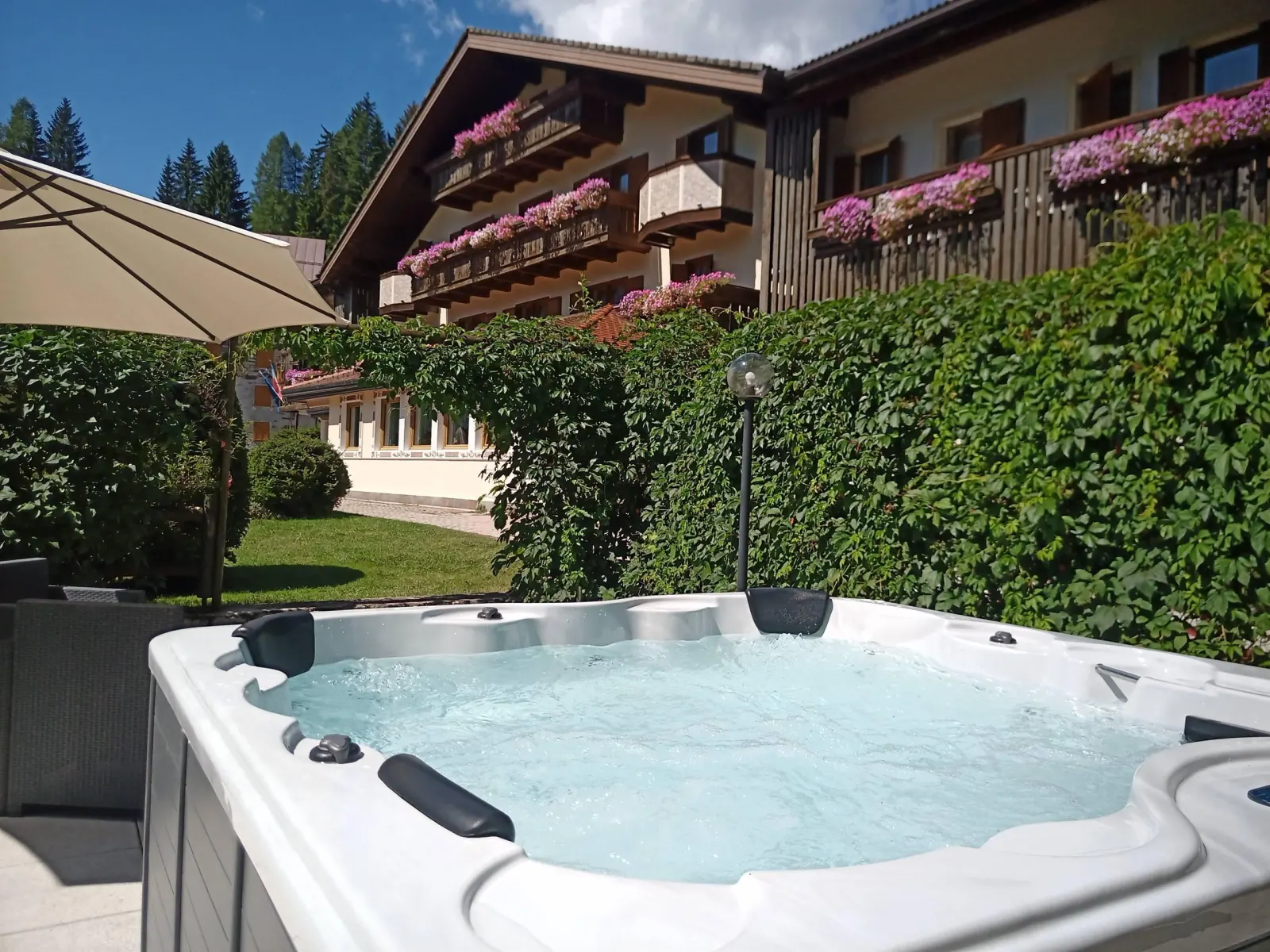 PARK HOTEL ARNICA