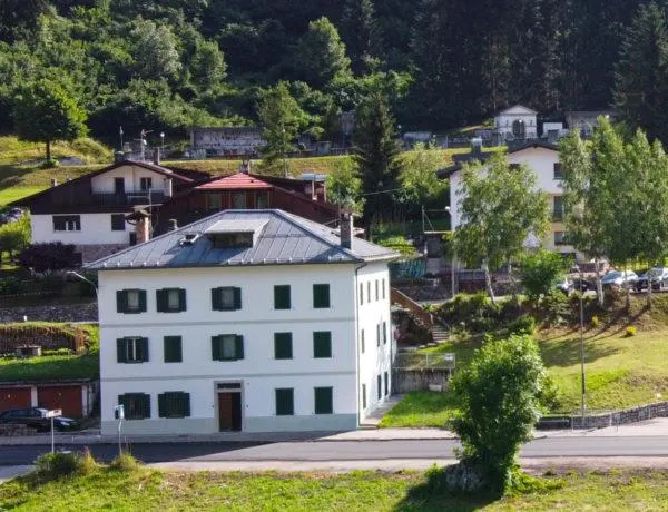 MASSIMO CASAGRANDE Casa sul Lago