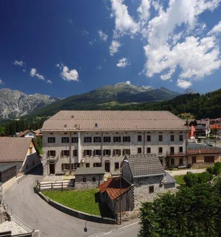 B & B LA GHIRONDA