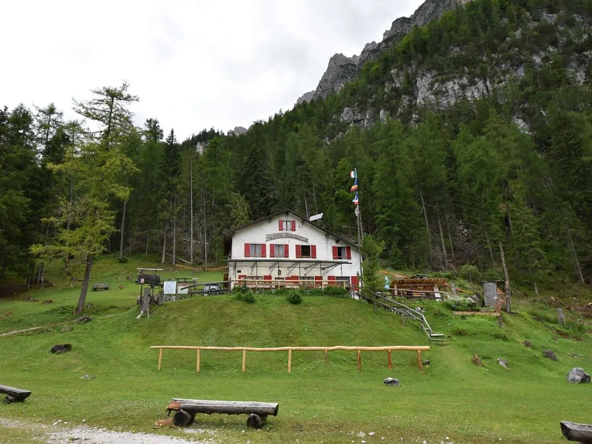 Capanna degli Alpini - 2