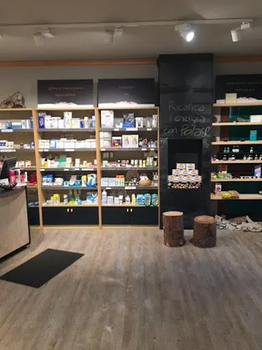 Farmacia Arabba  Dr. Paolo Da Rin e Dr.ssa Radoani Laura